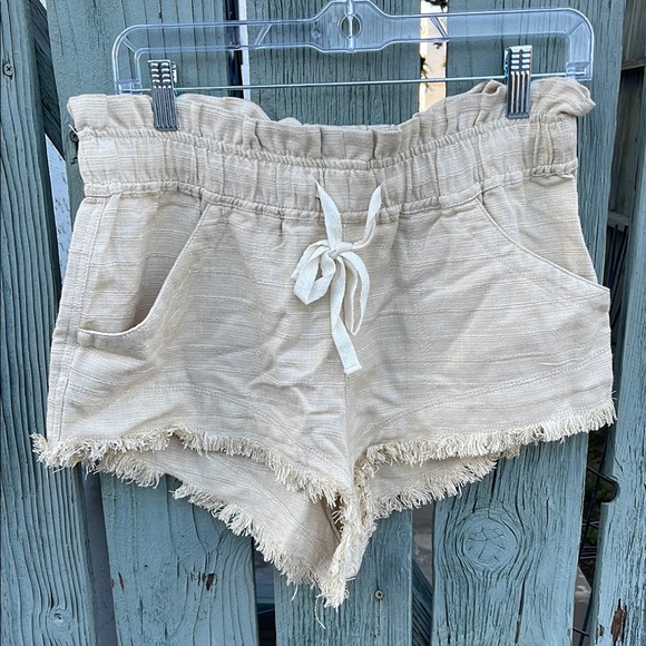 BDG Pants - BDG Women's Tan Frayed Hem Shorts